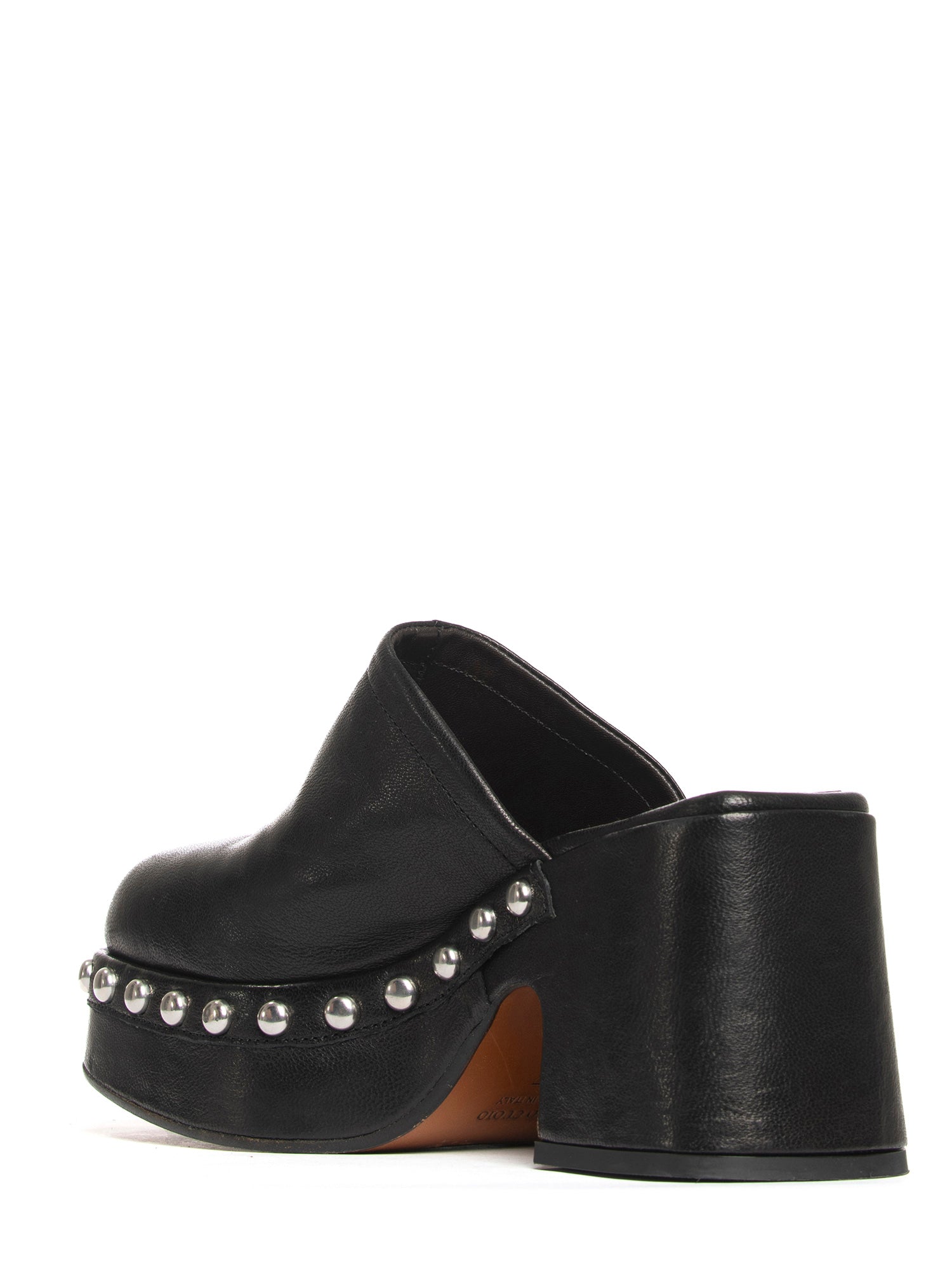 Zeppe in vitello nero con borchie 2751