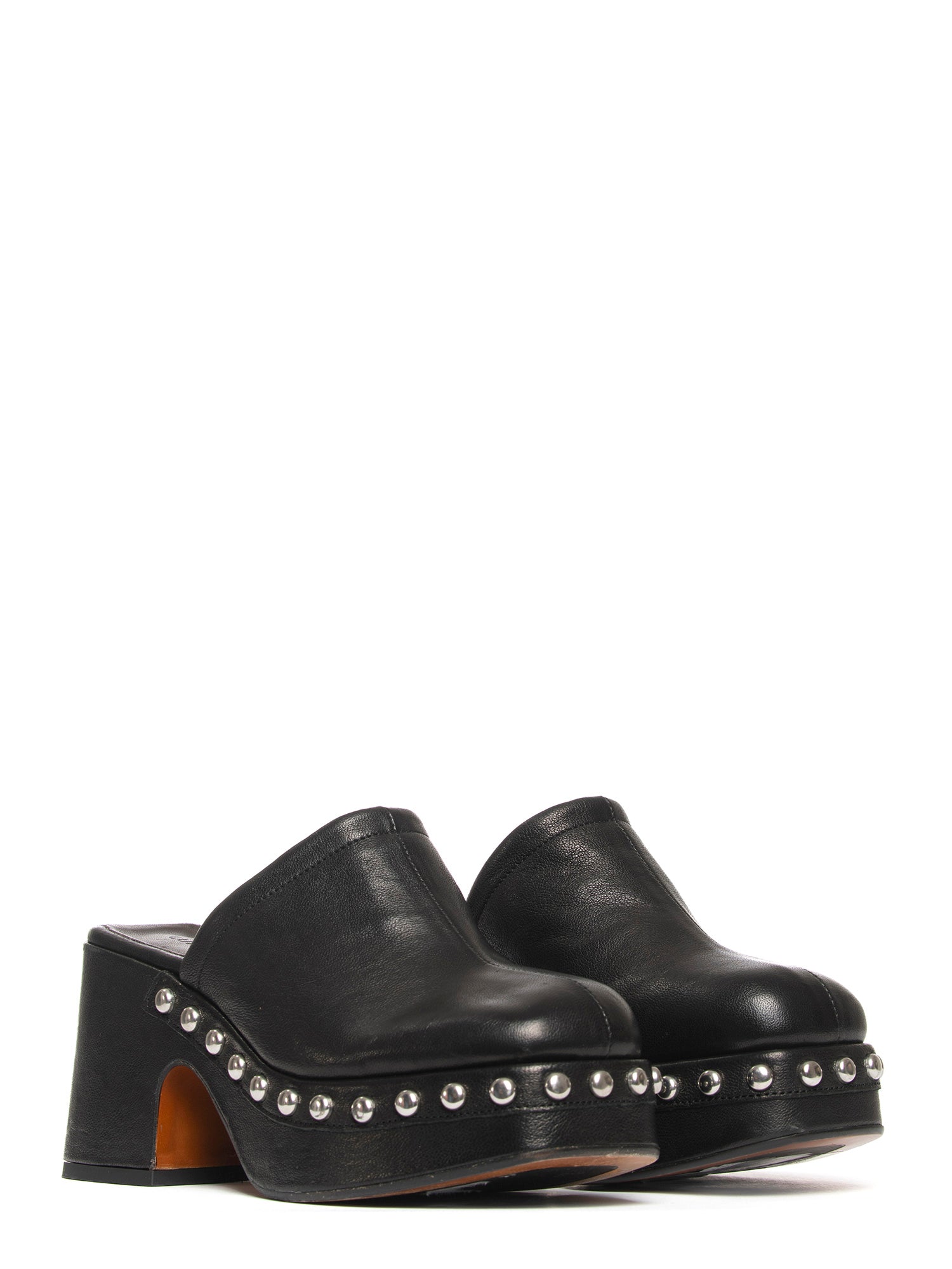 Zeppe in vitello nero con borchie 2751