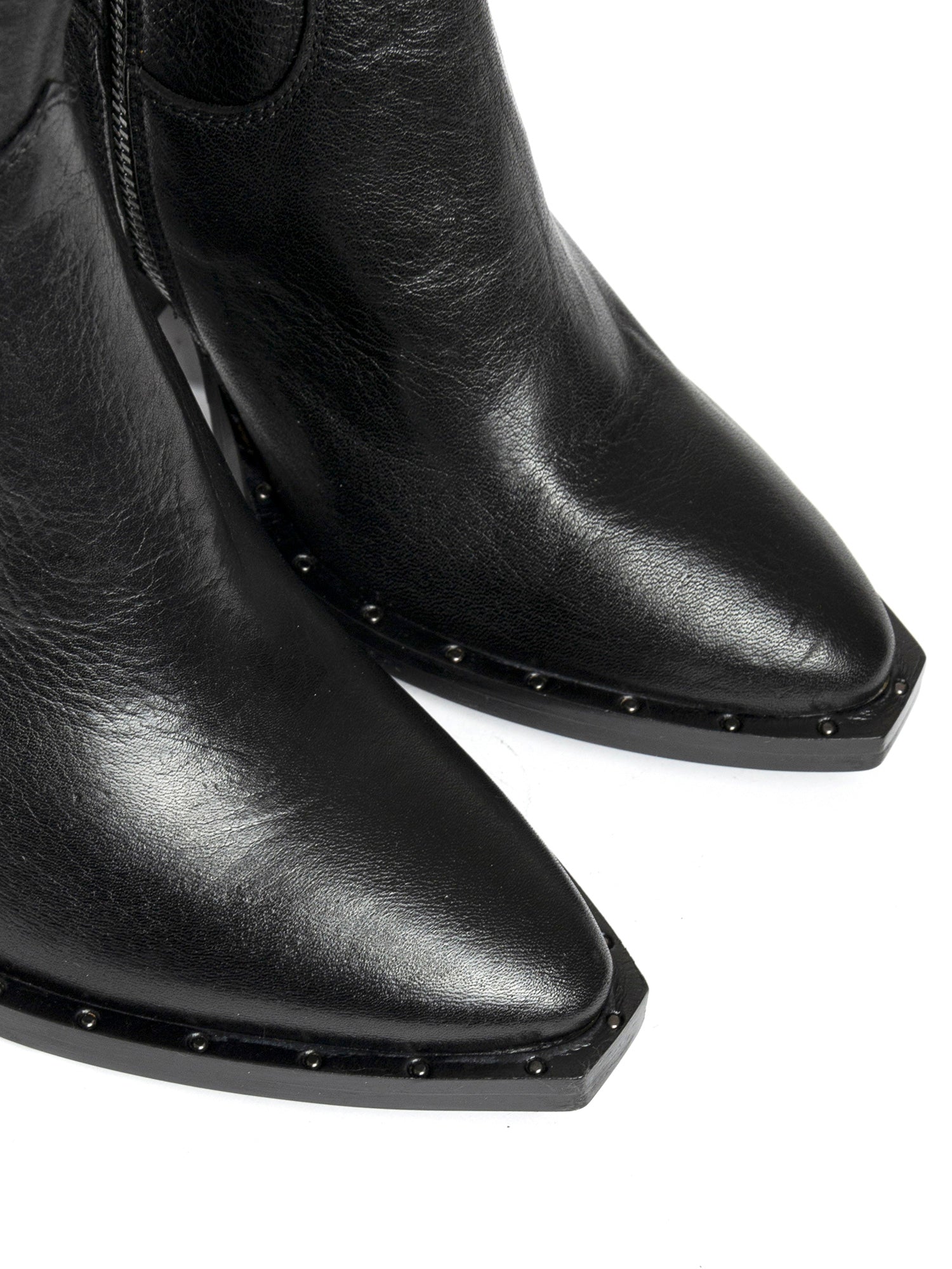 Tronchetti texani in vitello nero con borchie TX1