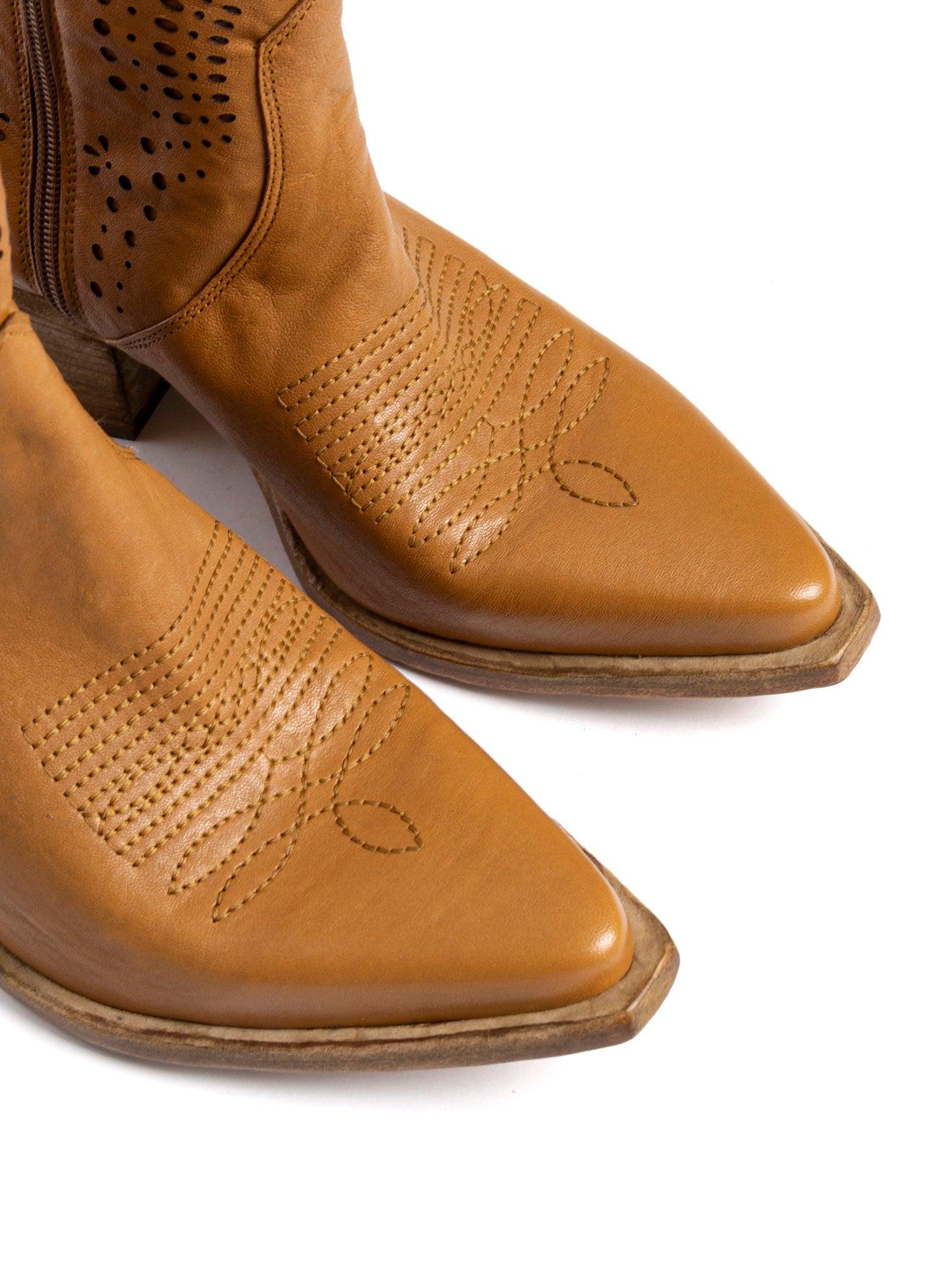 Tronchetti texani in vitello cuoio 2933