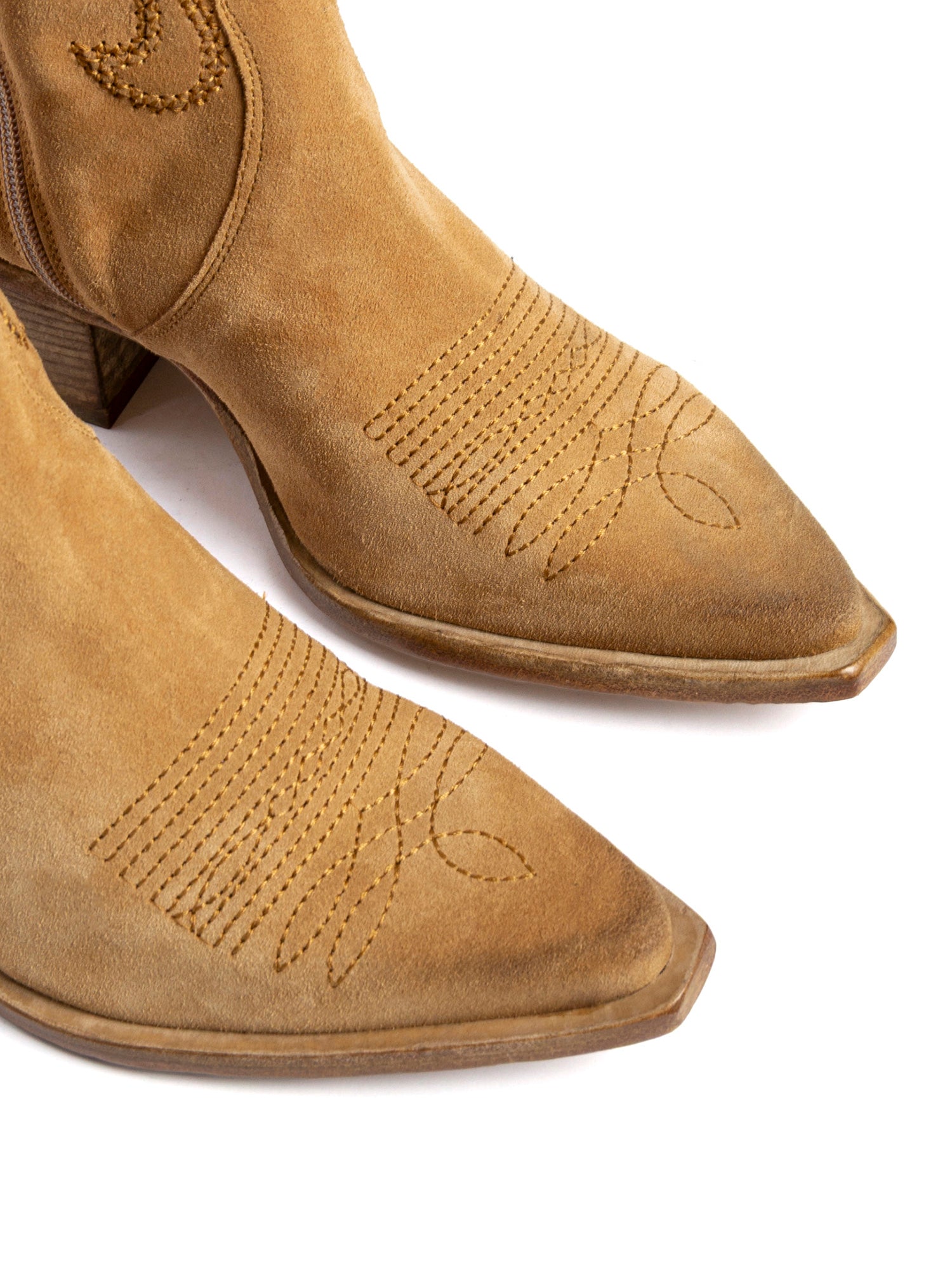 Tronchetti texani in camoscio cuoio 2934