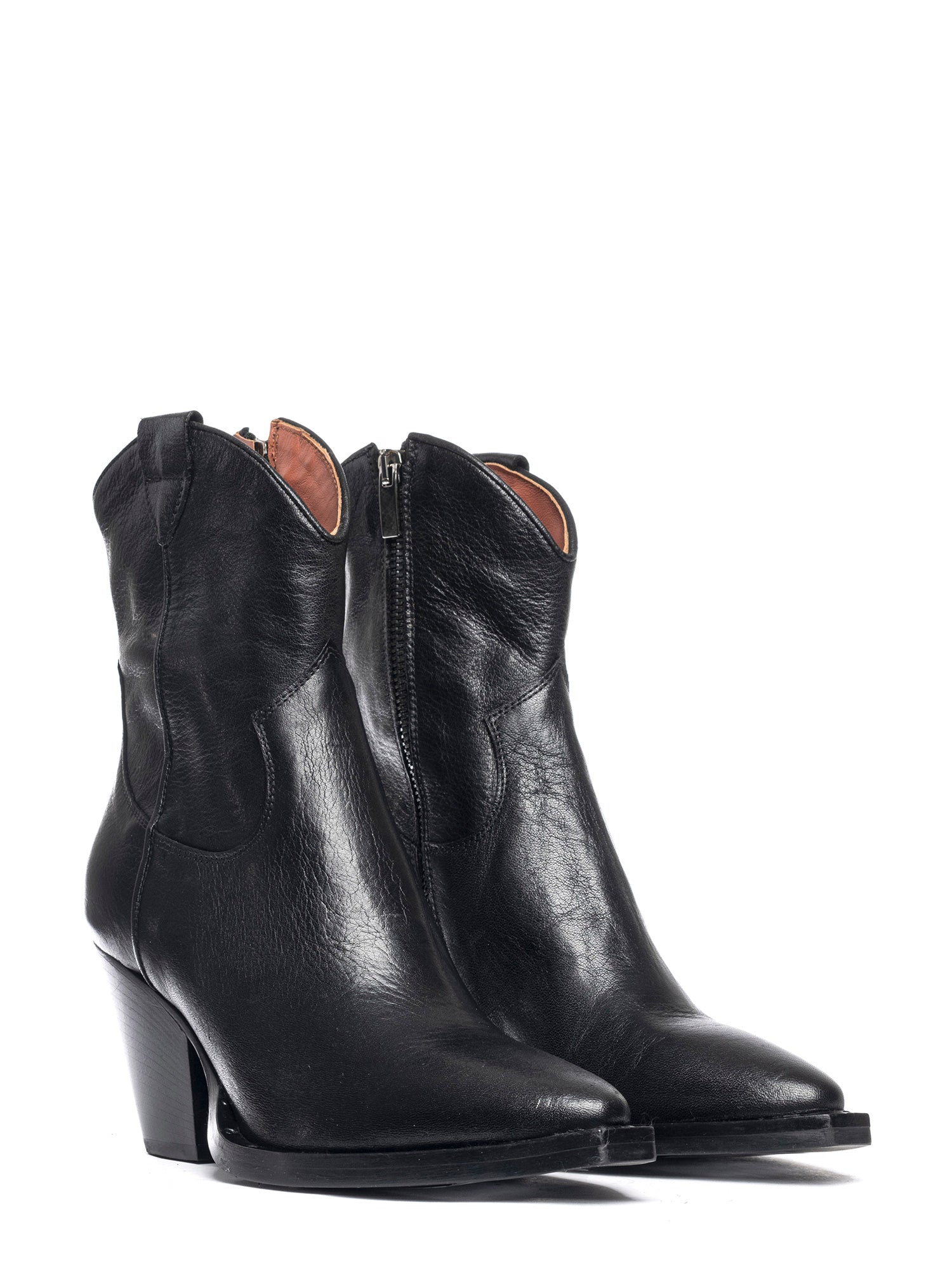 Tronchetti texani in vitello nero con borchie TX1